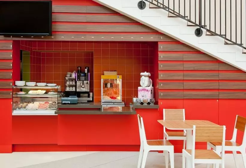 Explorers Hotel Marne La Vallée