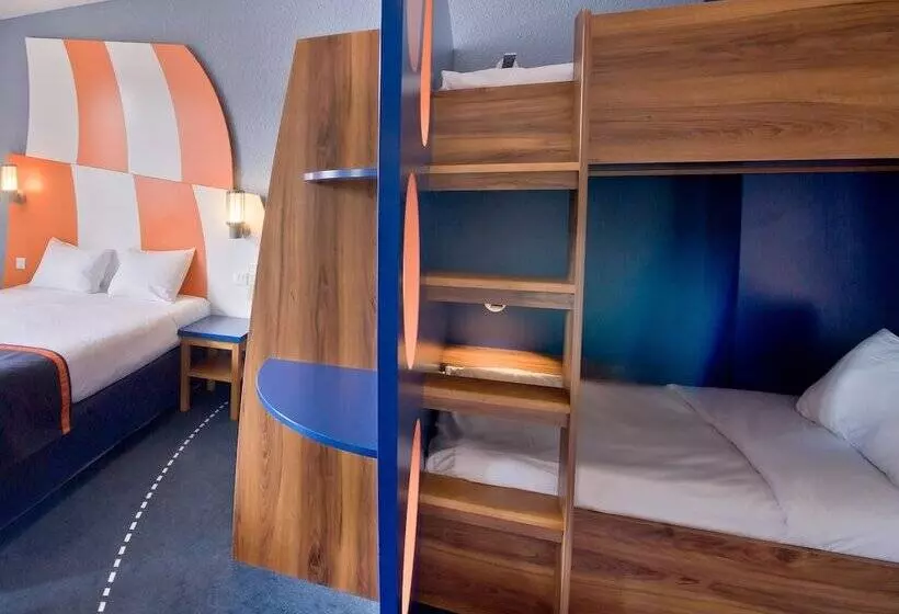 Explorers Hotel Marne La Vallée