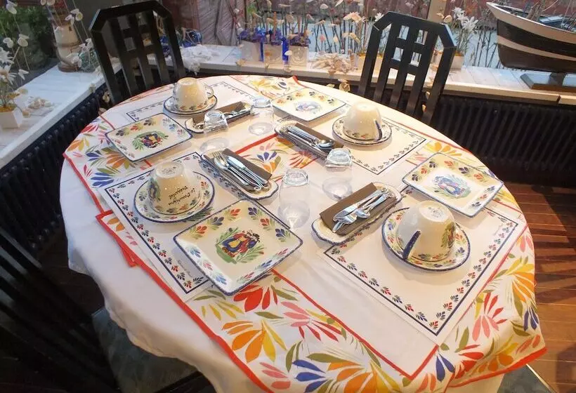 فندق Hôtel   Restaurant   Salon De Thé Le Beauséjour