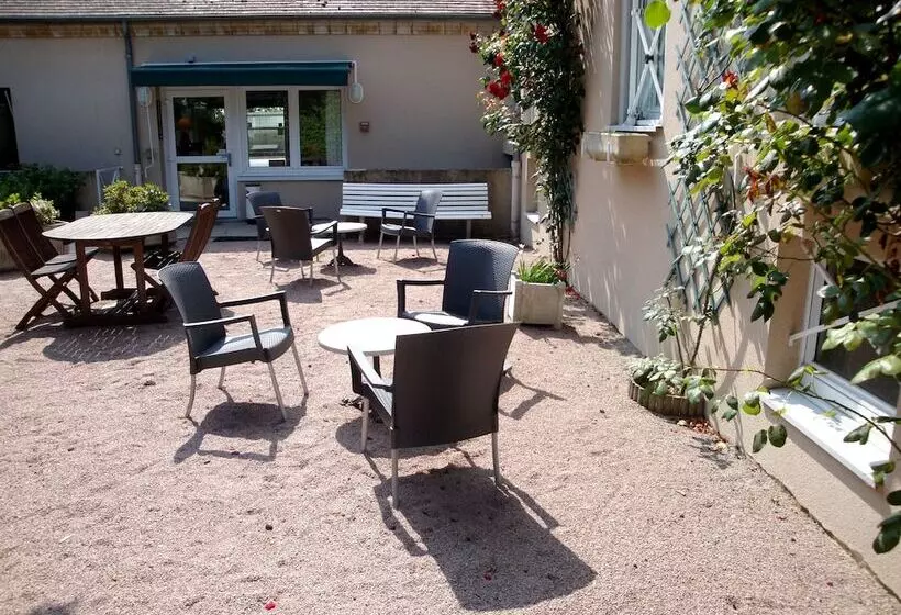 Hôtel Restaurant Bar Du Commerce   Kb Hotel Group