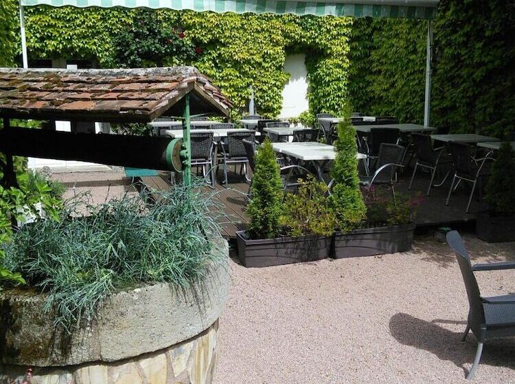 Hôtel Restaurant Bar Du Commerce   Kb Hotel Group