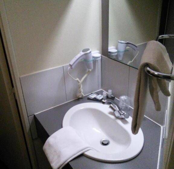 Hôtel Restaurant Bar Du Commerce   Kb Hotel Group