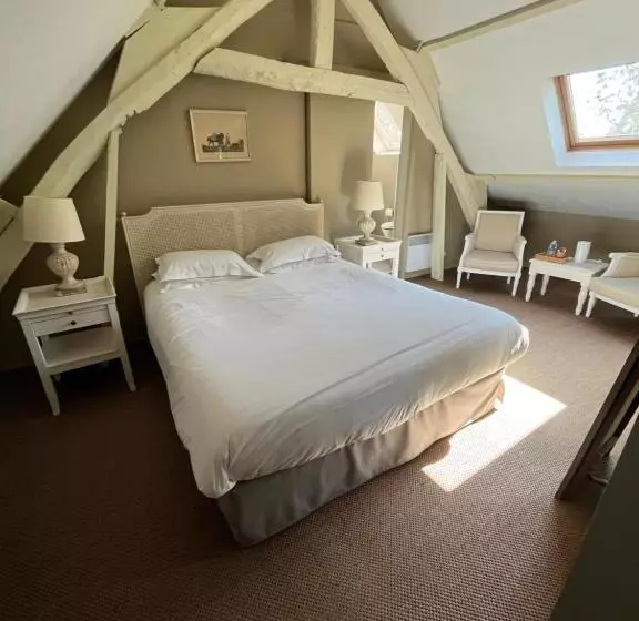 ホテル Logis La Ferme Du Vert