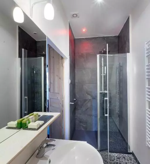 ホテル Logis La Ferme Du Vert