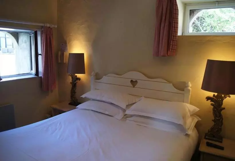 ホテル Logis La Ferme Du Vert