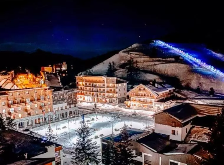 Отель Le Chalet Suisse