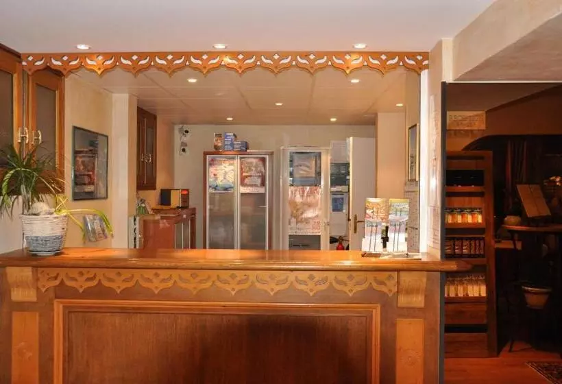 Отель Le Chalet Suisse