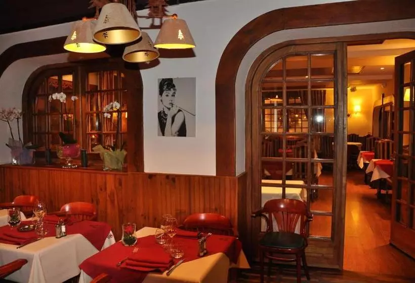 Отель Le Chalet Suisse