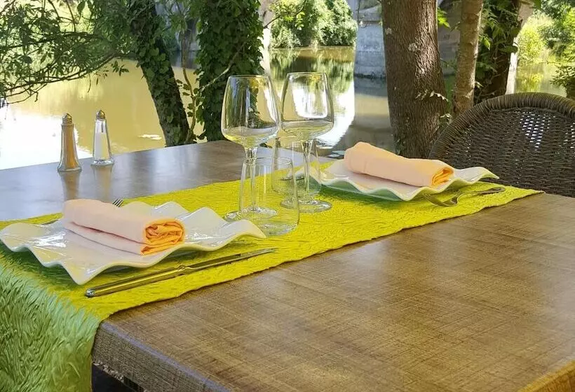 酒店 Logis Auberge De La Riviere