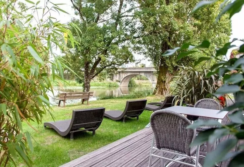 酒店 Logis Auberge De La Riviere