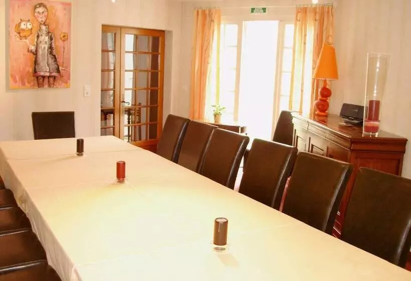 酒店 Logis Auberge De La Riviere