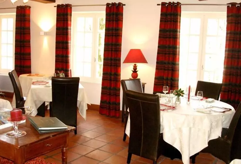 酒店 Logis Auberge De La Riviere