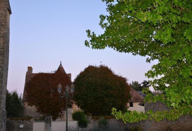 בית מלון כפרי Logis Hôtel Le Saint Georges