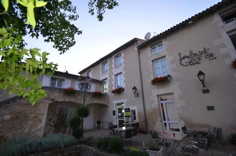 Отель Logis Hôtel Le Saint Georges