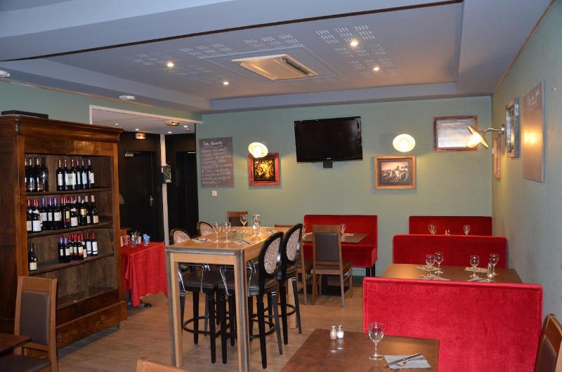 בית מלון כפרי Logis Hôtel Le Saint Georges