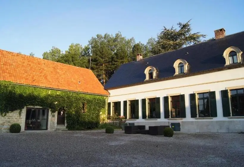 ホテル Logis La Ferme Du Vert