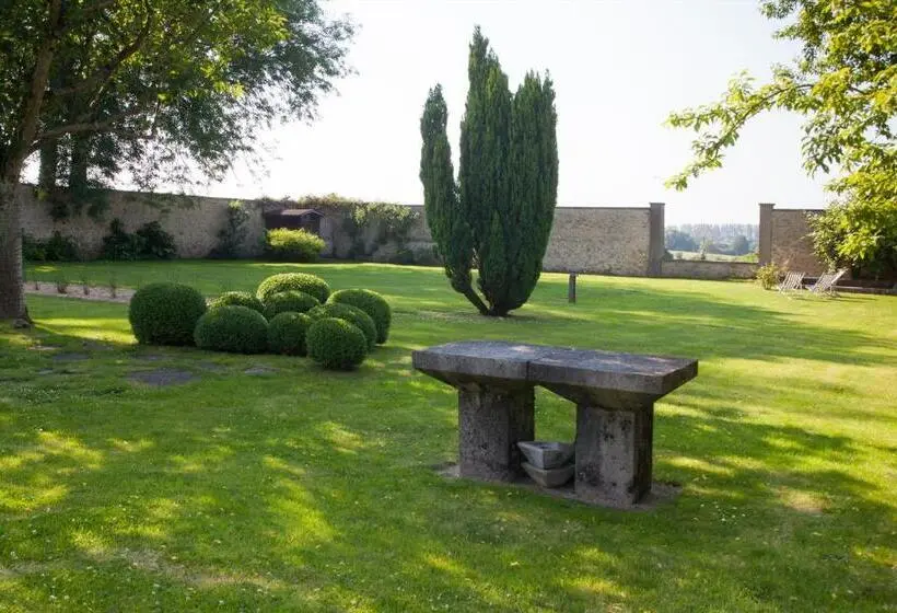 ホテル Logis La Ferme Du Vert