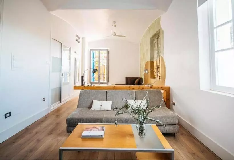 هتل Boutique Mas Passamaner