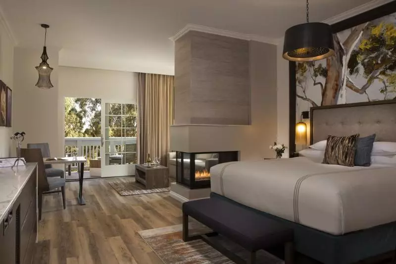 Отель River Terrace Inn, A Noble House