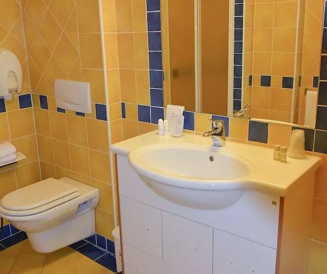 Отель Tenuta Larenzania