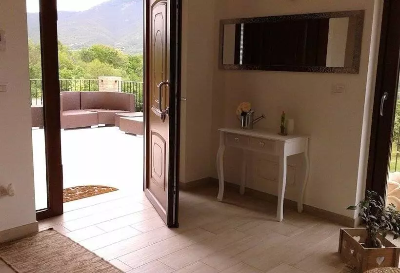 تختخواب و صبحانه La Bella Vista