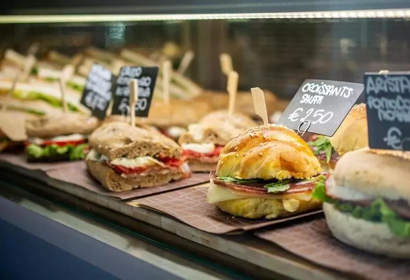 تختخواب و صبحانه La Lu Cozy Rooms