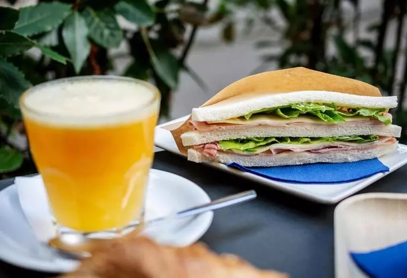 تختخواب و صبحانه La Lu Cozy Rooms