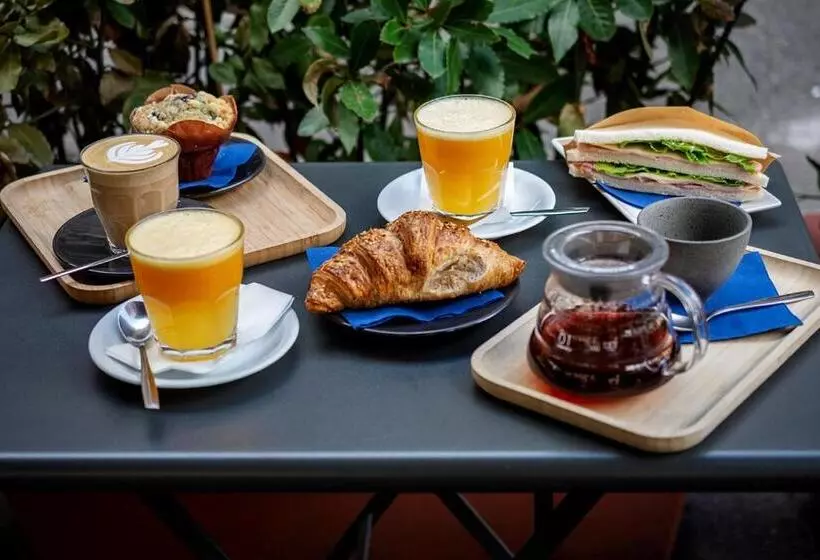 تختخواب و صبحانه La Lu Cozy Rooms