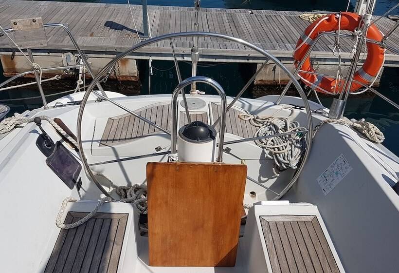 Отель B & Boat Cetara And Travel