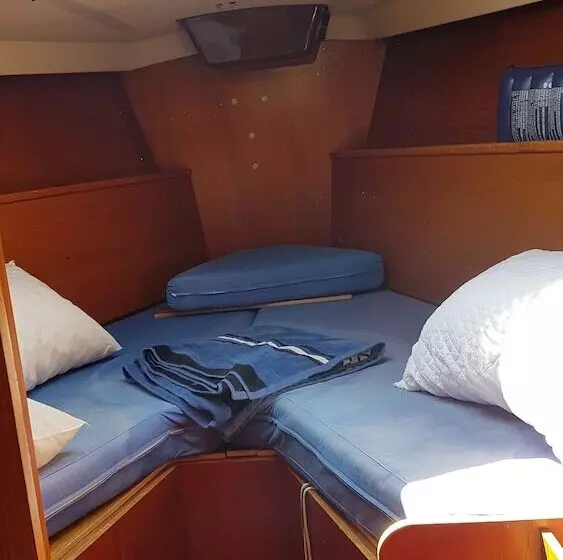 Hotelli B & Boat Cetara And Travel