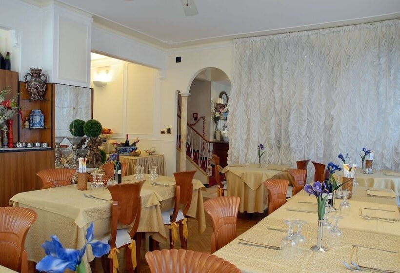 בית מלון כפרי Claridge