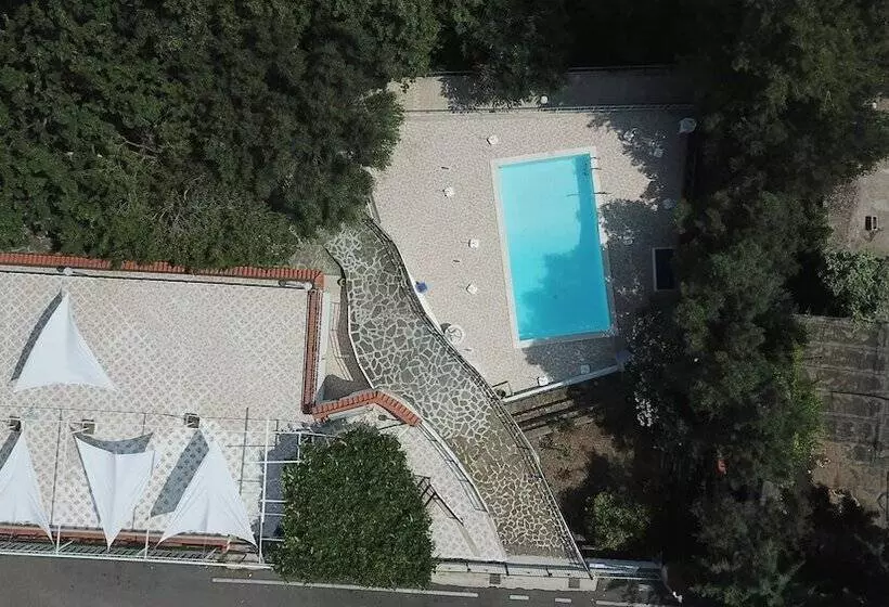 هتل Relais La Caravella   Residence