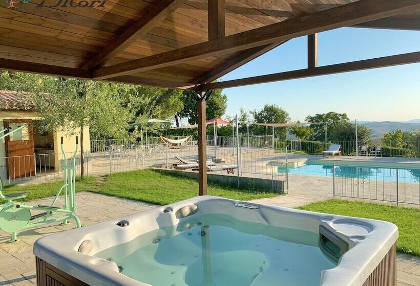 فندق ريفى Agriturismo I Mori