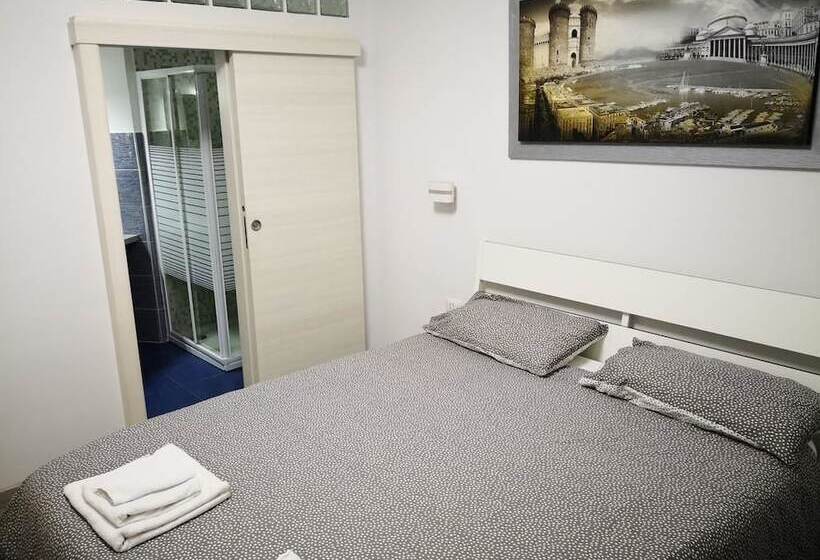 پانسیون Easyhomeinnaples