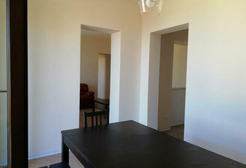 Bed and Breakfast Backpackers