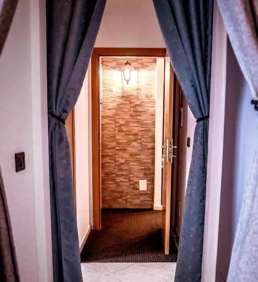 تختخواب و صبحانه Dimora Le Grottaglie