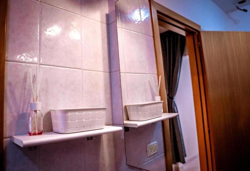 تختخواب و صبحانه Dimora Le Grottaglie