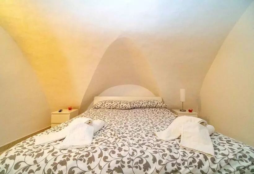 Majatalo Sopramonte House