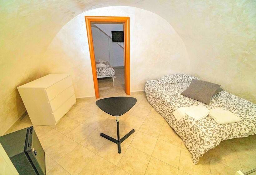 פנסיון Sopramonte House