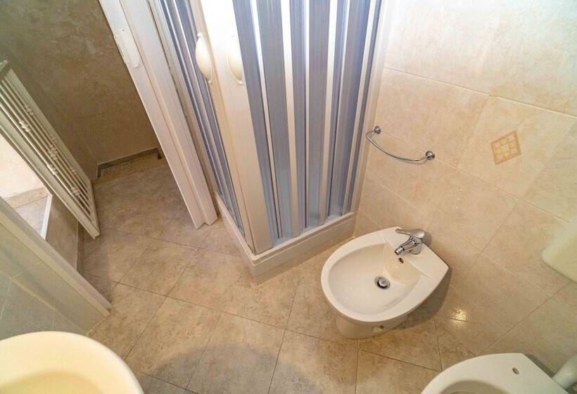 פנסיון Sopramonte House