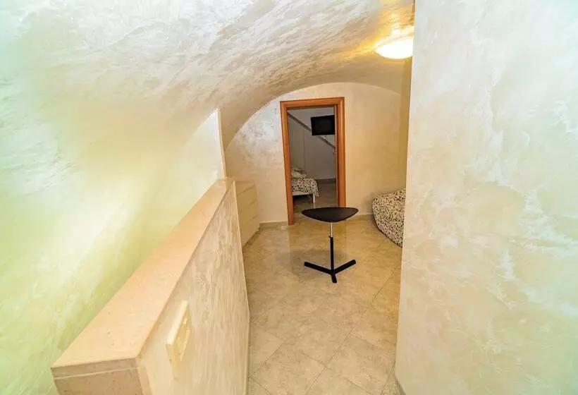 Majatalo Sopramonte House