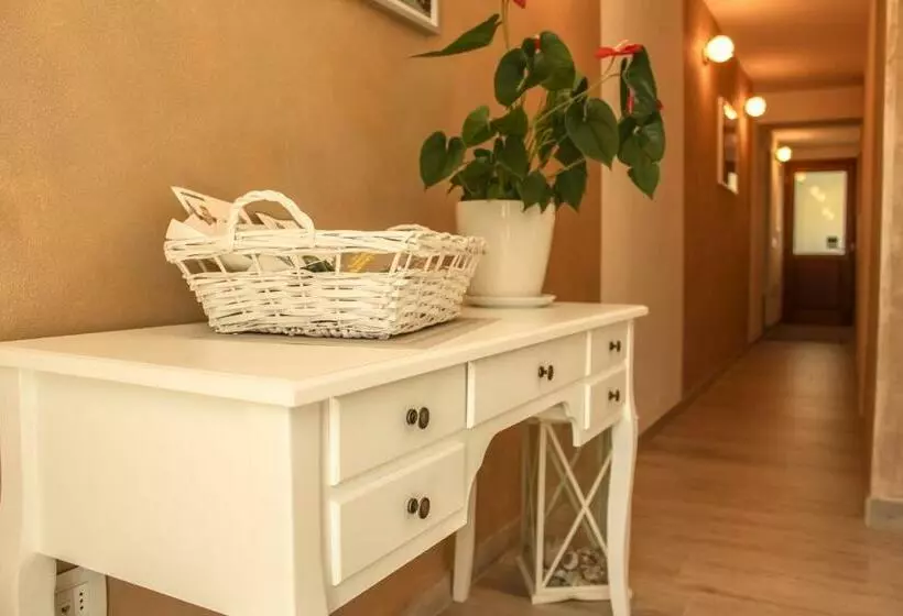 B&b L Arte è Di Casa