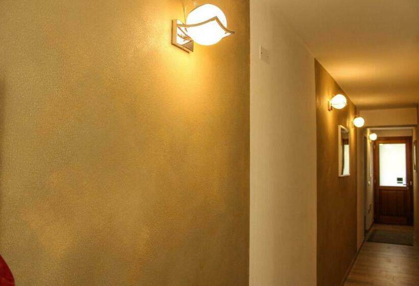 B&b L Arte è Di Casa