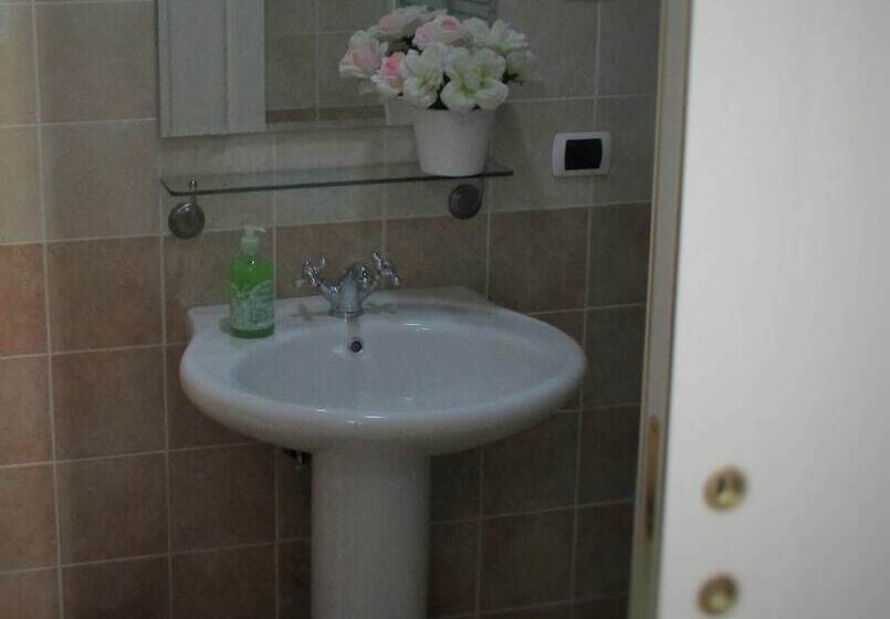 צימר La Terrazza Del Poeta