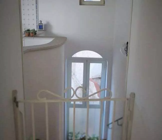 تختخواب و صبحانه La Terrazza Del Poeta