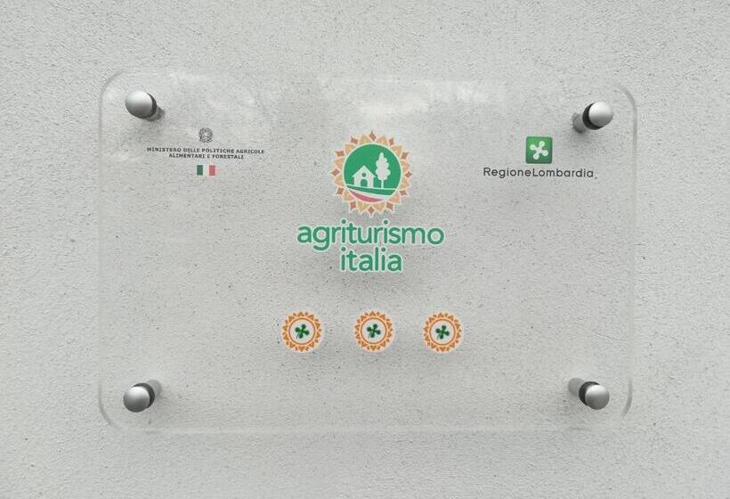 فندق ريفى Agriturismo Loghino Sabbioni