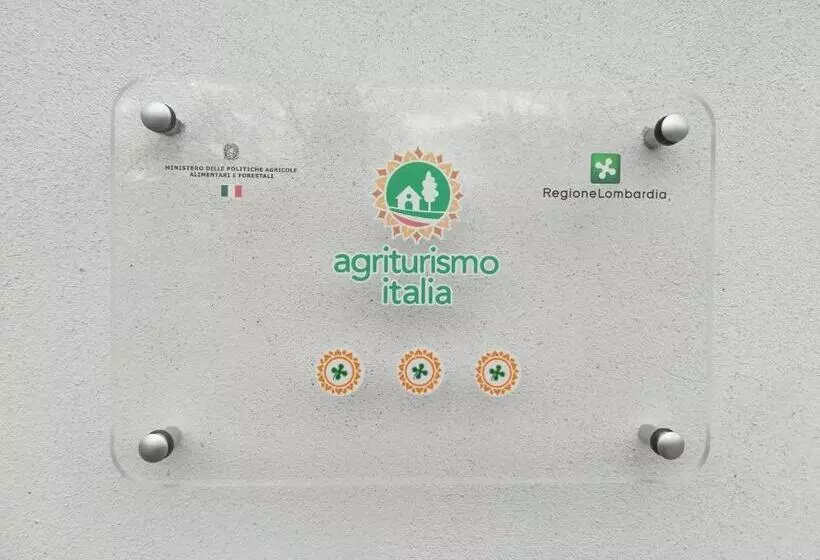 Maaseutuhotelli Agriturismo Loghino Sabbioni