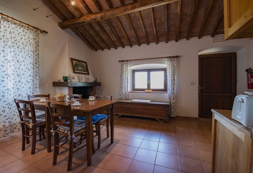 فندق ريفى La Selva