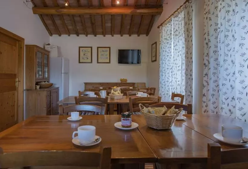 Maaseutuhotelli La Selva