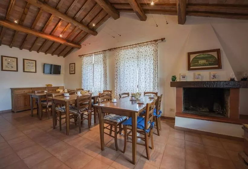 Maaseutuhotelli La Selva